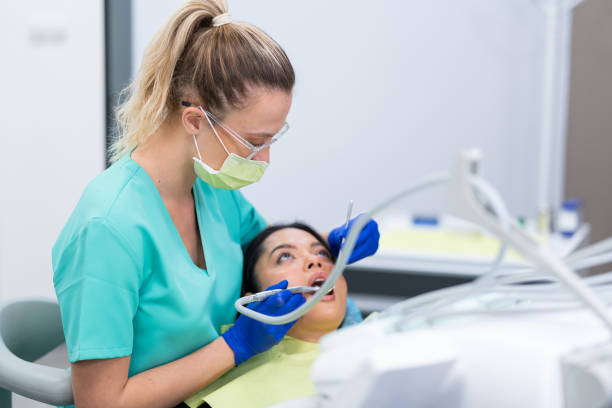 Best Emergency Tooth Extraction in Hubbard, TX